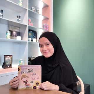 01. MELIHAT LEBIH DEKAT